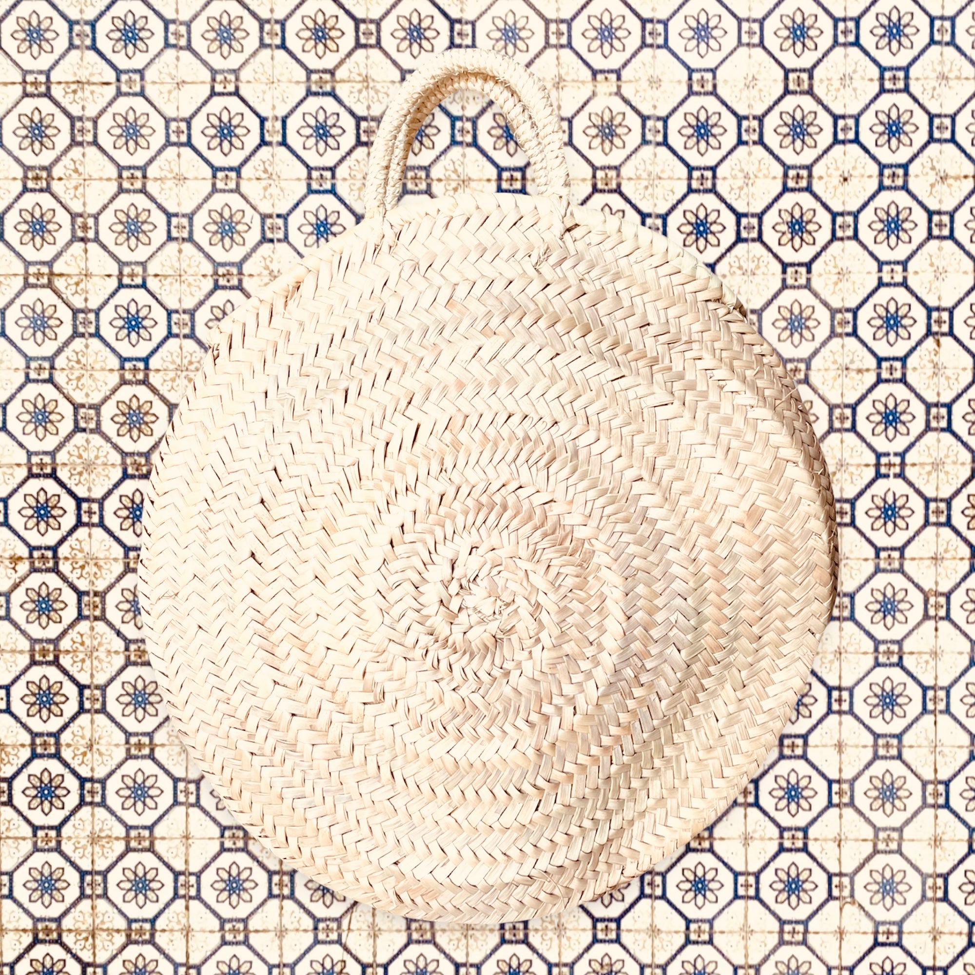 ROUND STRAW market bag