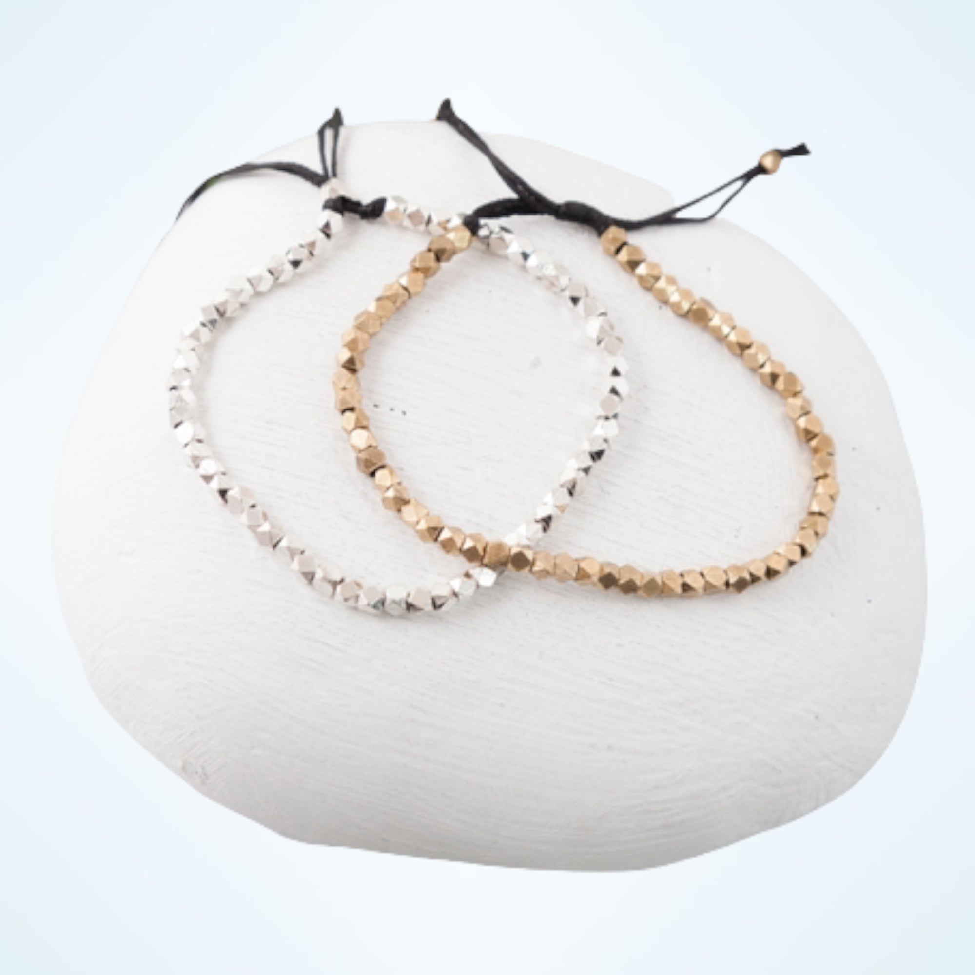 DELICATE SINGLE GOLD bracelet